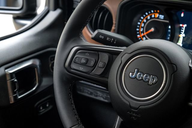 Used 2025 Jeep Gladiator Rubicon w/ Safety Group AWD/4WD image 67