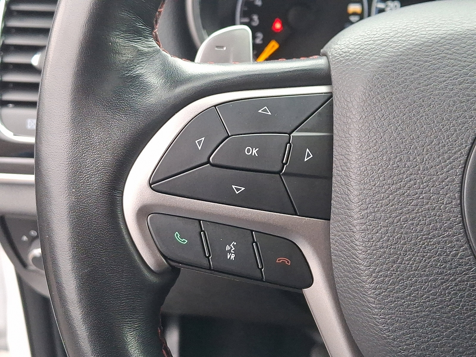 Used 2021 Jeep Grand Cherokee Trailhawk image 23