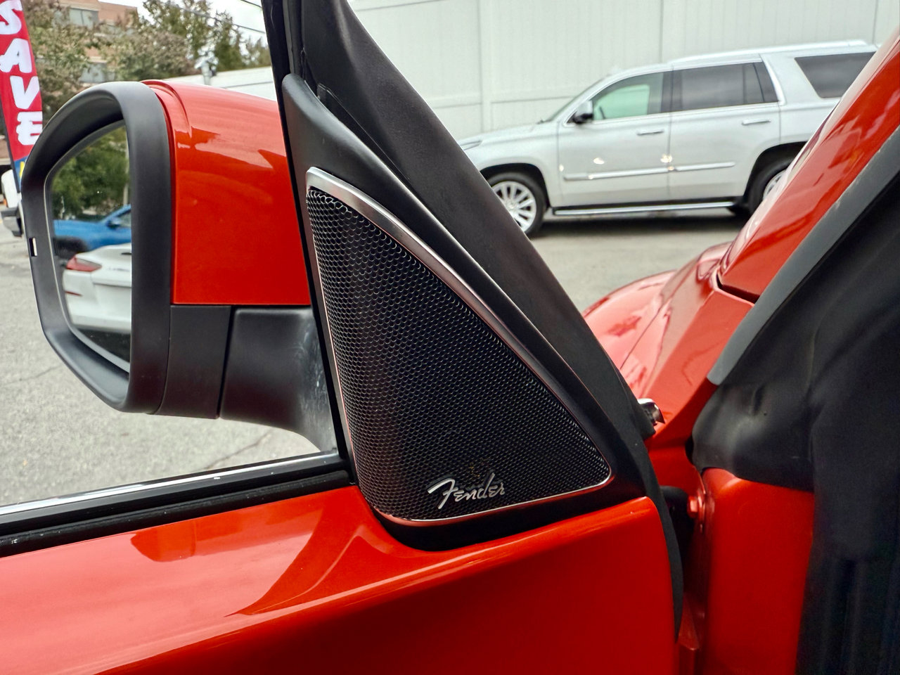 Used 2018 Volkswagen Beetle 2.0T SE image 37