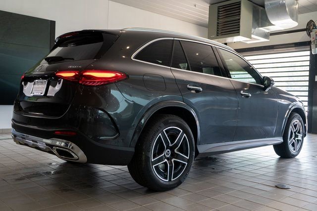 New 2025 Mercedes-Benz GLC 350e 4MATIC image 6