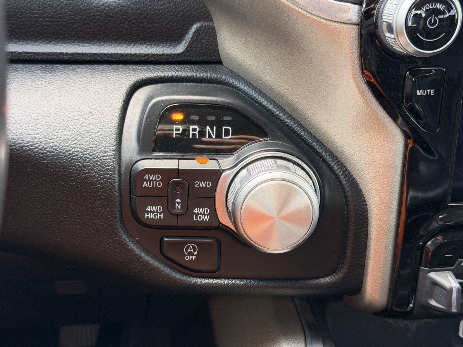 Used 2020 RAM 1500 Laramie AWD/4WD image 25