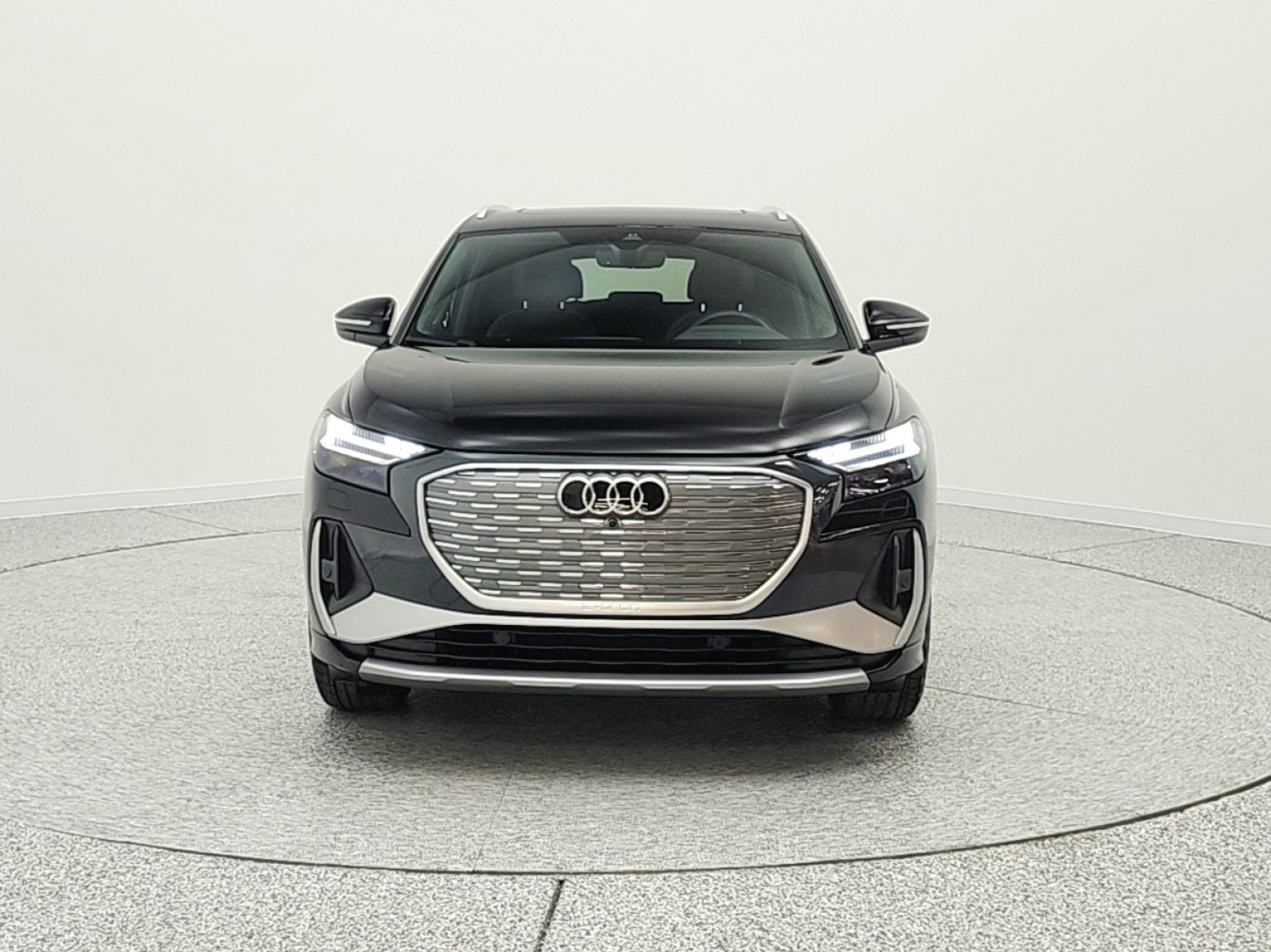 Used 2023 Audi Q4 e-tron Prestige w/ 20" Wheel Package image 2