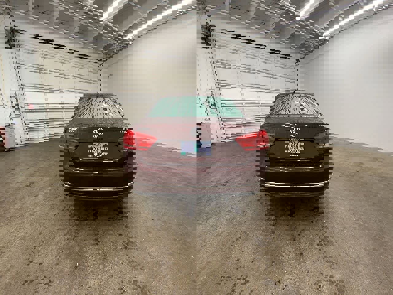 Used 2014 Volkswagen Passat TDI SEL Premium image 5