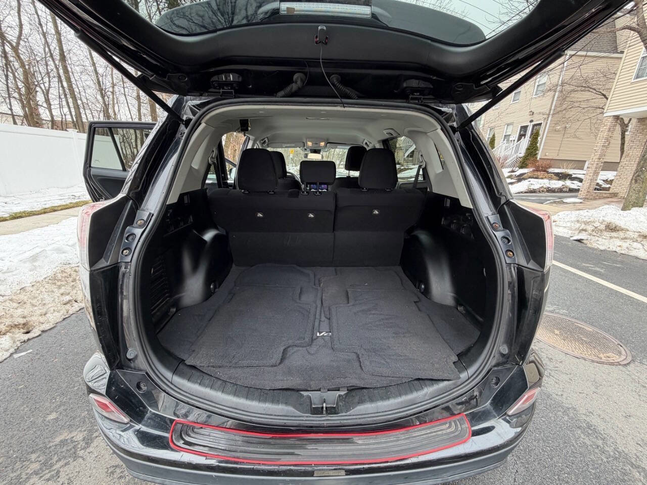 Used 2017 Toyota RAV4 LE w/ Carpet Mat Package image 12