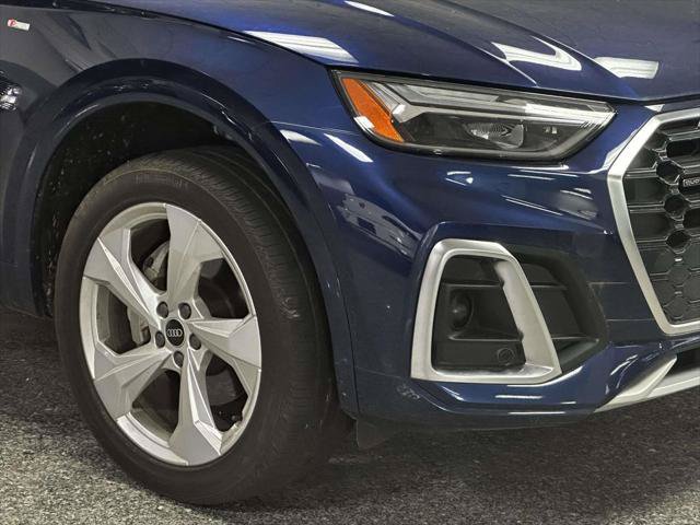 Used 2023 Audi Q5 2.0T Premium Plus w/ Premium Plus Package AWD/4WD image 9