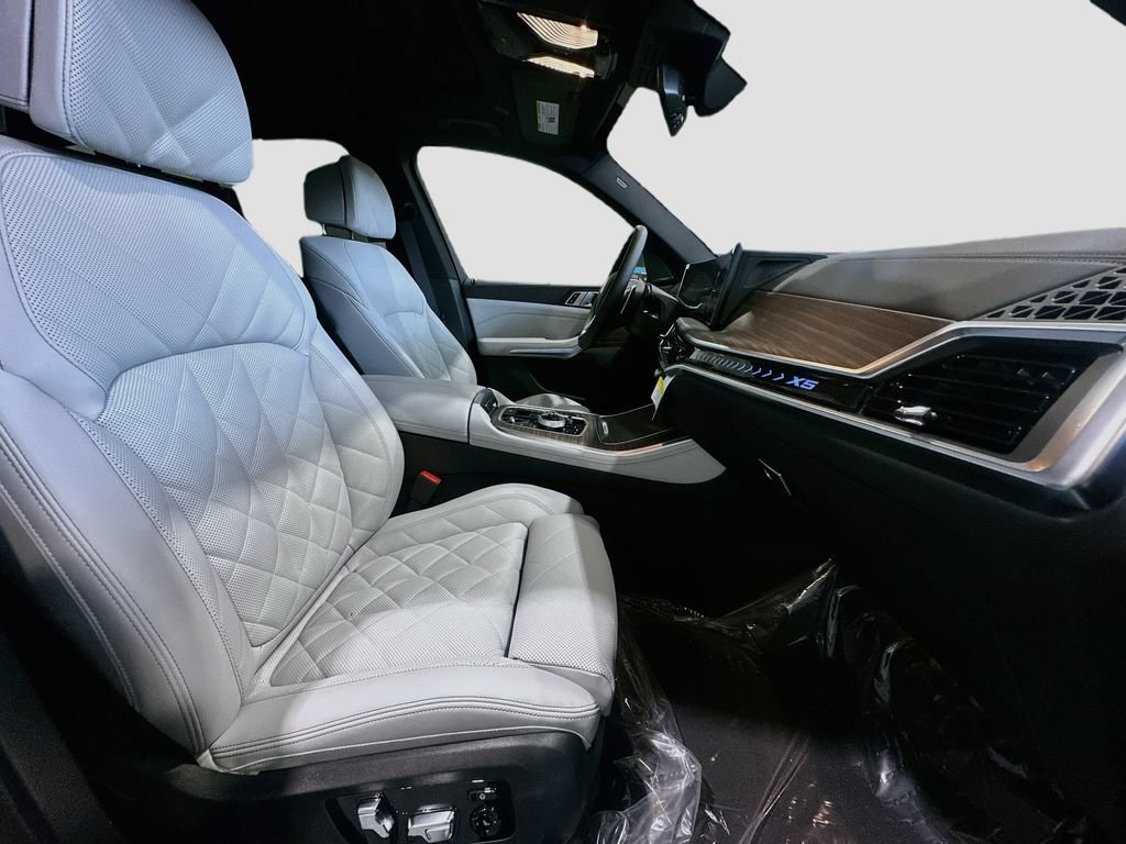 New 2026 BMW X5 xDrive50e w/ Executive Package AWD/4WD image 30