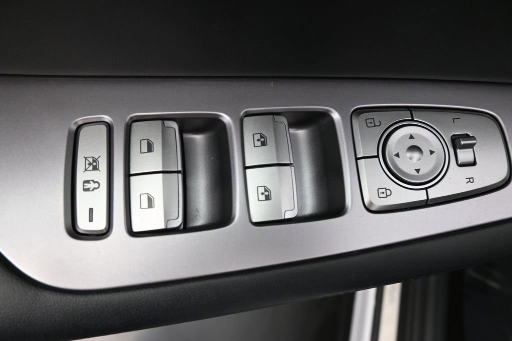 Used 2024 Hyundai Palisade Limited FWD image 24