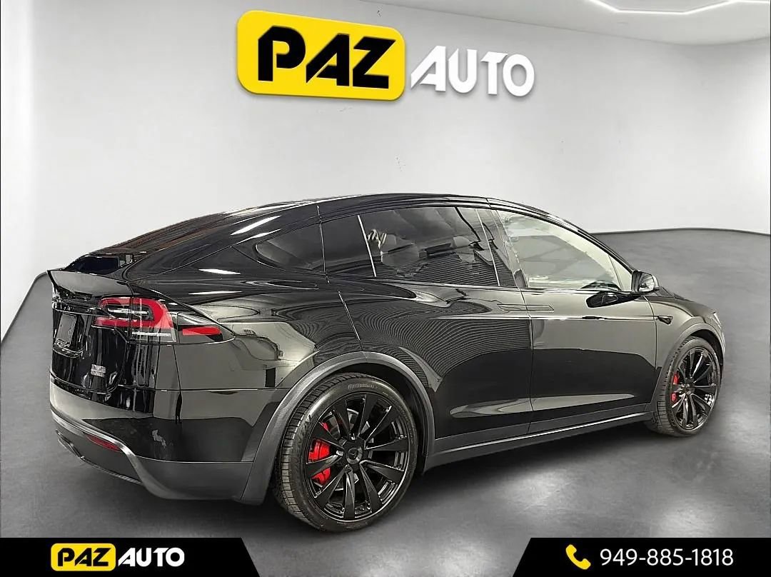 Used 2023 Tesla Model X Plaid image 5