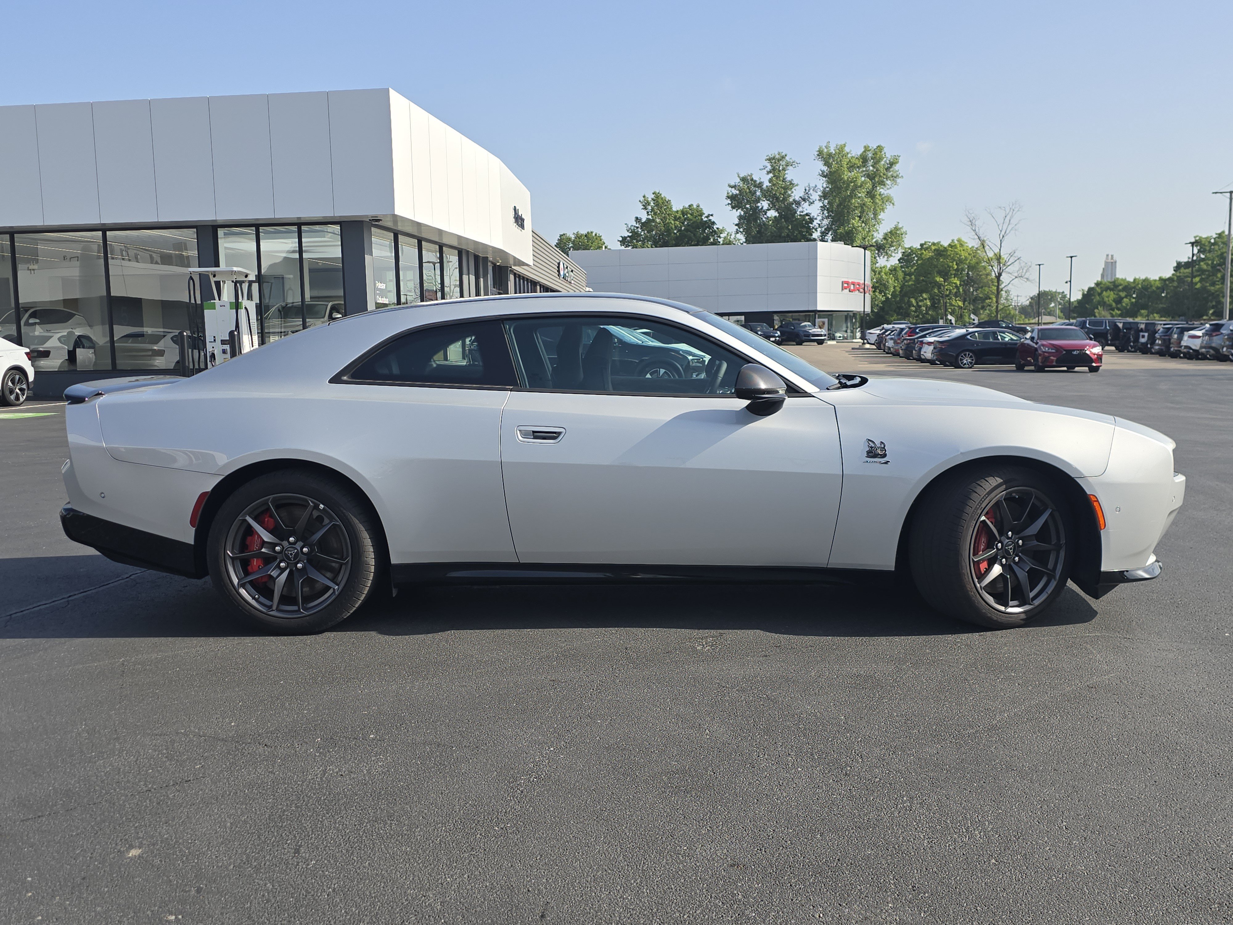 Used 2024 Dodge Charger Daytona Scat Pack w/ Plus Group AWD/4WD image 8