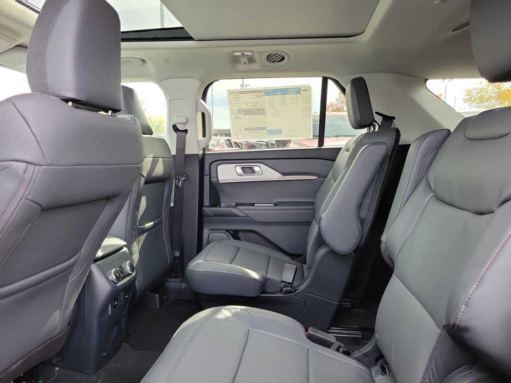 New 2026 Ford Explorer Active w/ Active Comfort Package image 13