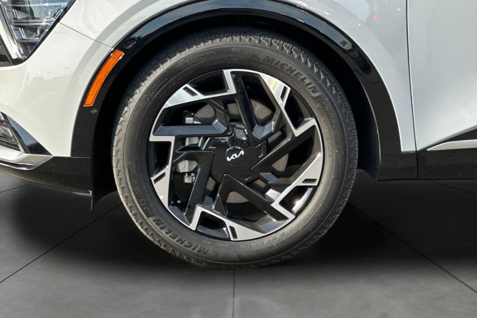 Certified 2023 Kia Sportage SX image 31