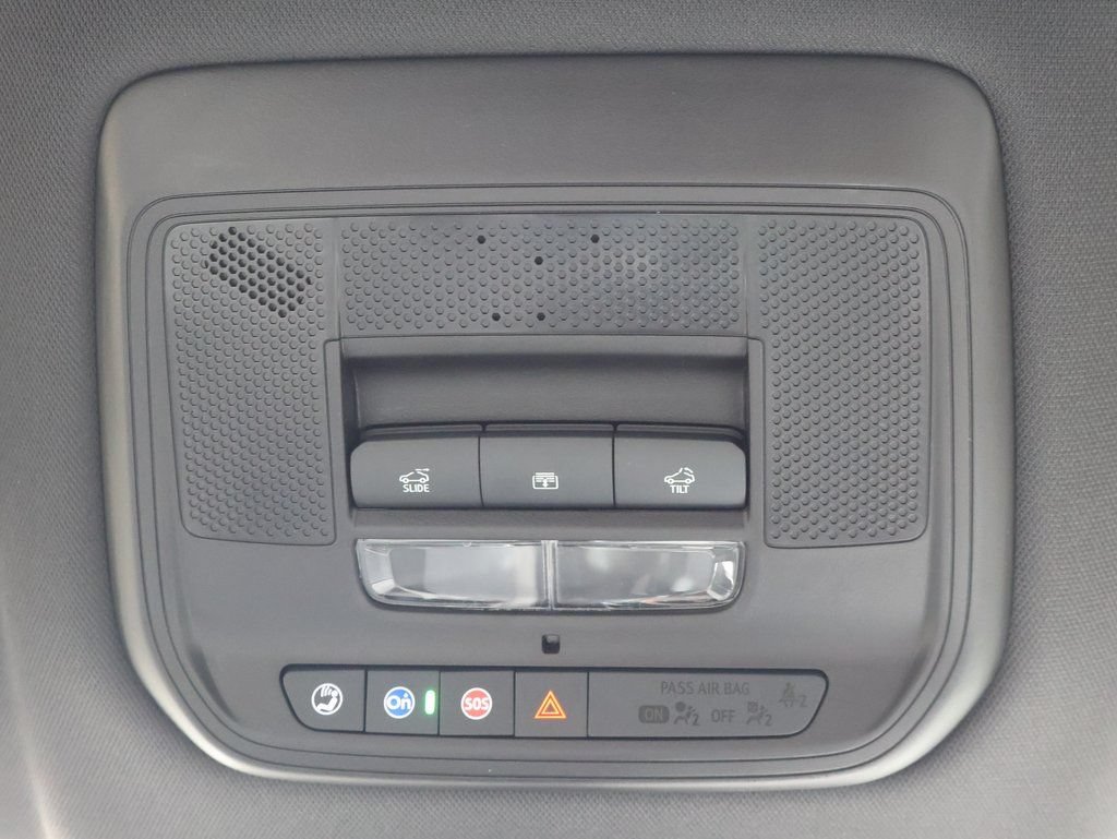 New 2026 Chevrolet Equinox EV LT w/ Convenience Package II FWD image 28