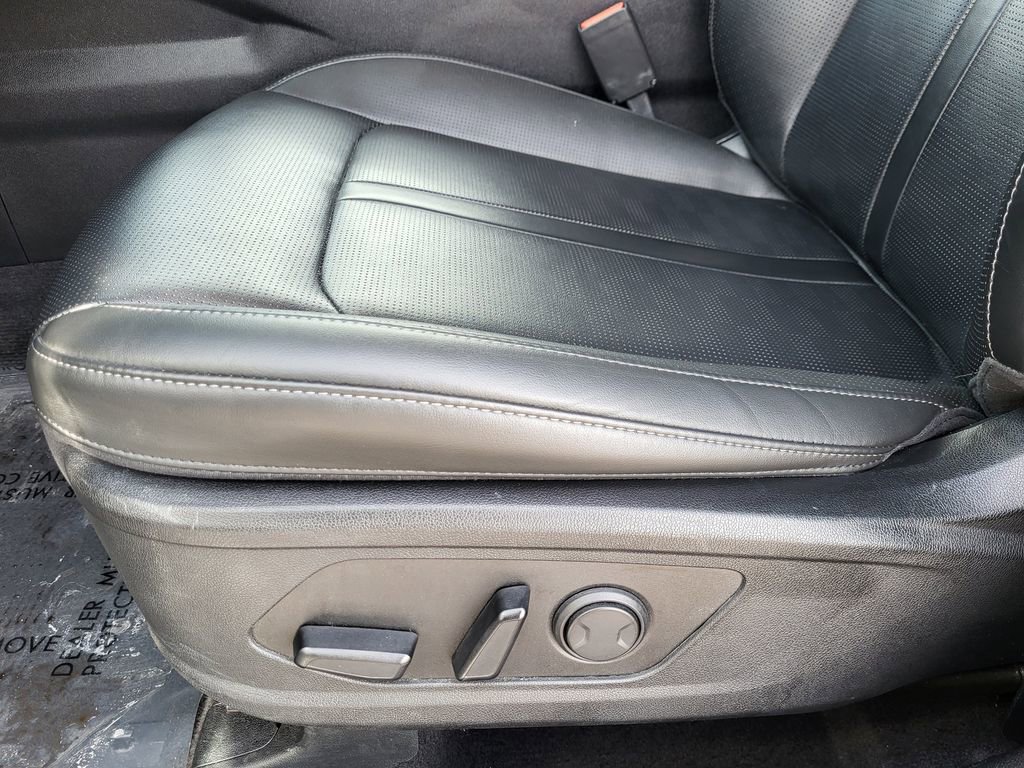 Used 2024 Kia Sorento S AWD/4WD image 15