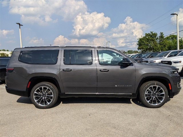 New 2024 Jeep Wagoneer L Series III w/ Premium Group I image 3