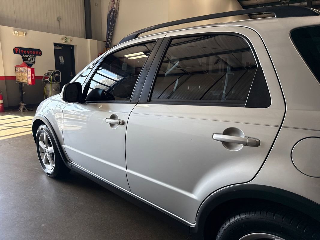 Used 2008 Suzuki SX4 AWD Hatchback image 47