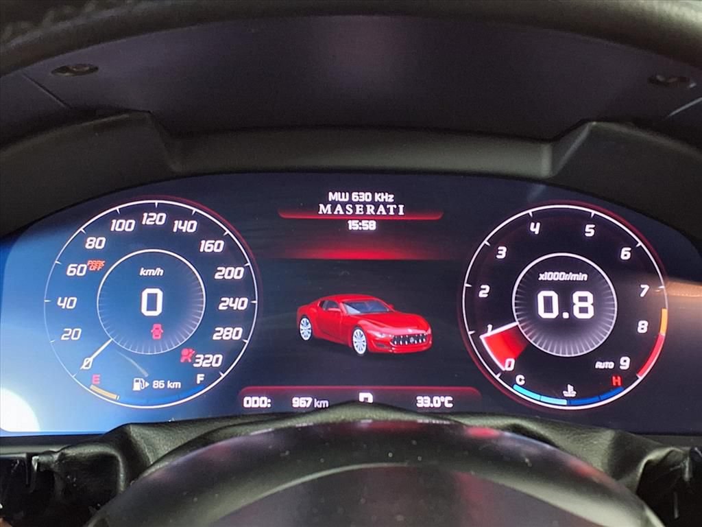 Used 2017 Maserati GranTurismo Sport RWD image 29