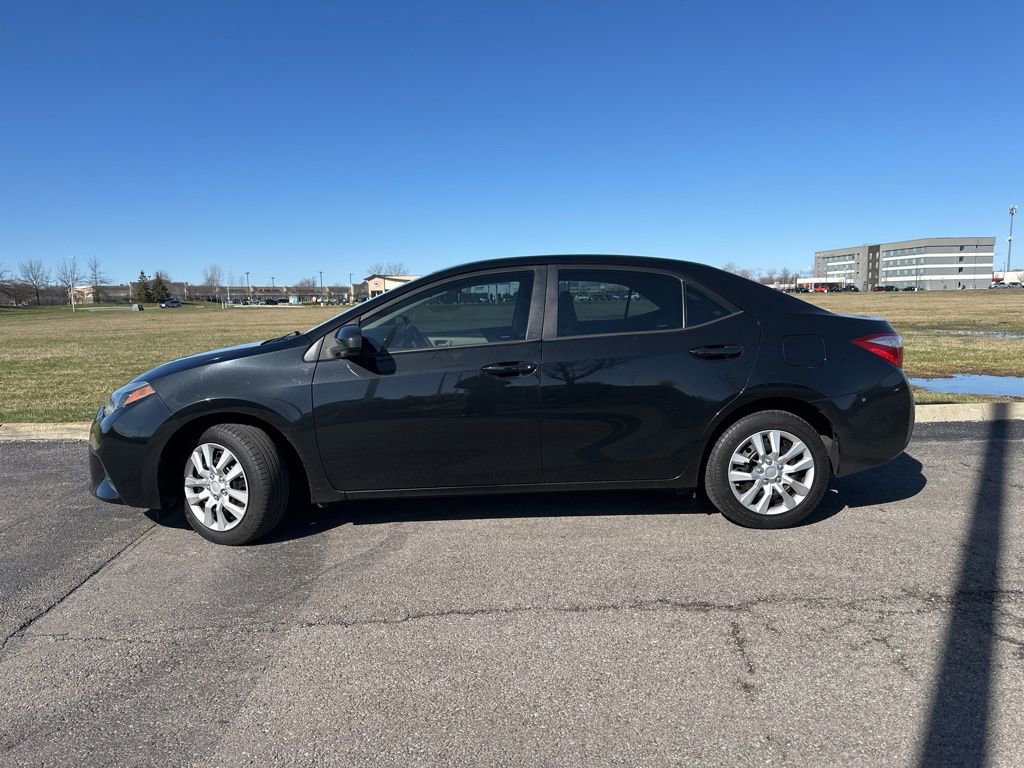 Used 2014 Toyota Corolla LE image 6