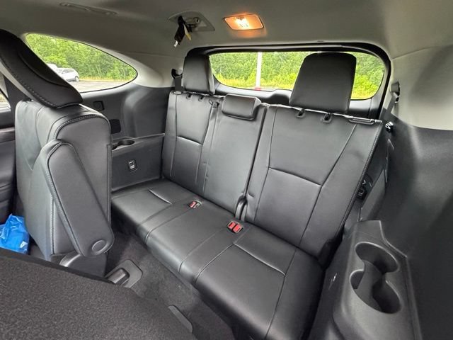 New 2026 Toyota Highlander Platinum AWD/4WD image 17