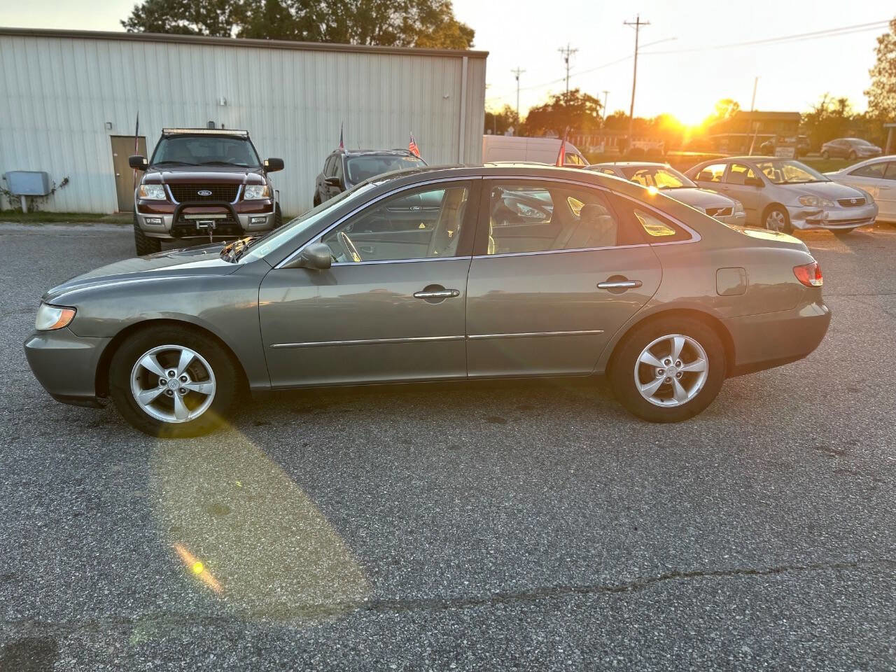 Used 2006 Hyundai Azera SE image 4