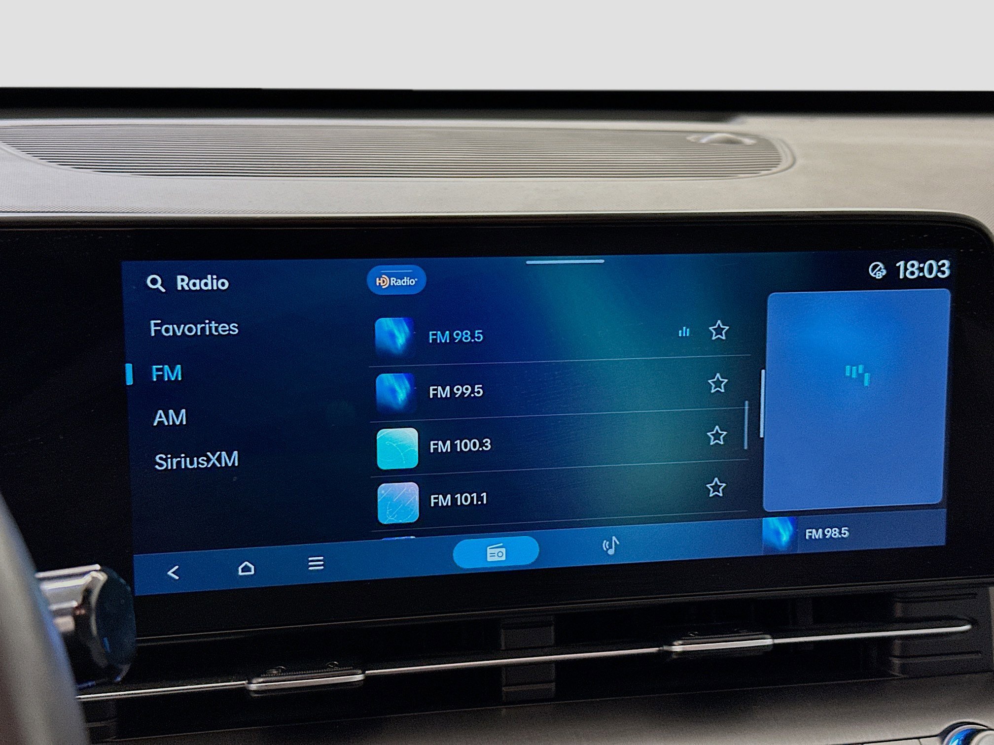 Used 2025 Hyundai Kona SEL image 21