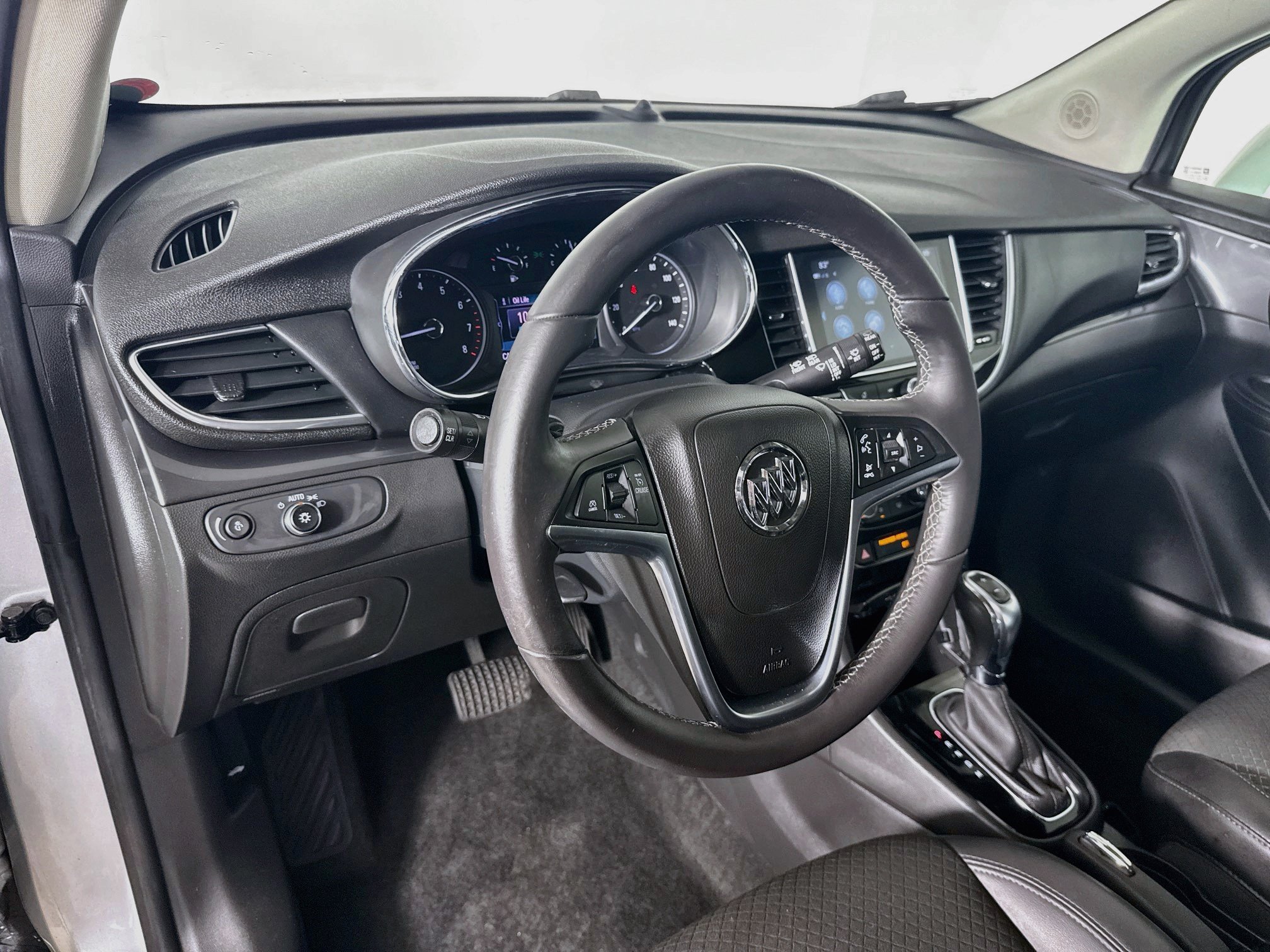 Used 2021 Buick Encore Preferred FWD image 8