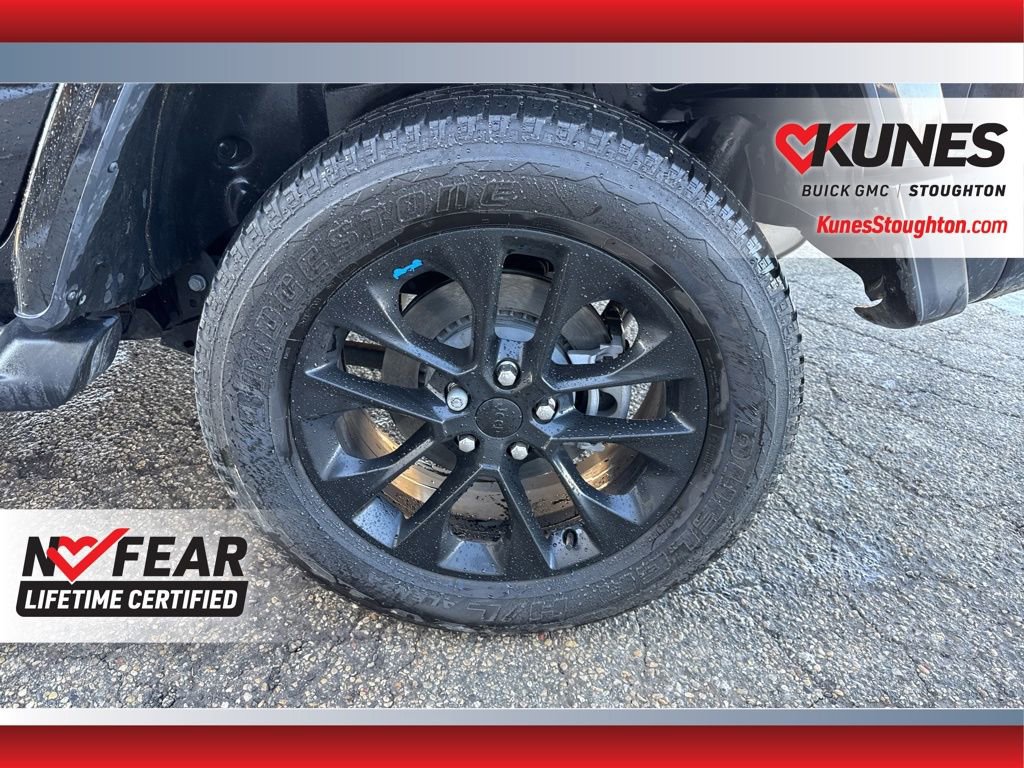 Used 2023 Jeep Wrangler Unlimited Sahara w/ Cold Weather Group image 18