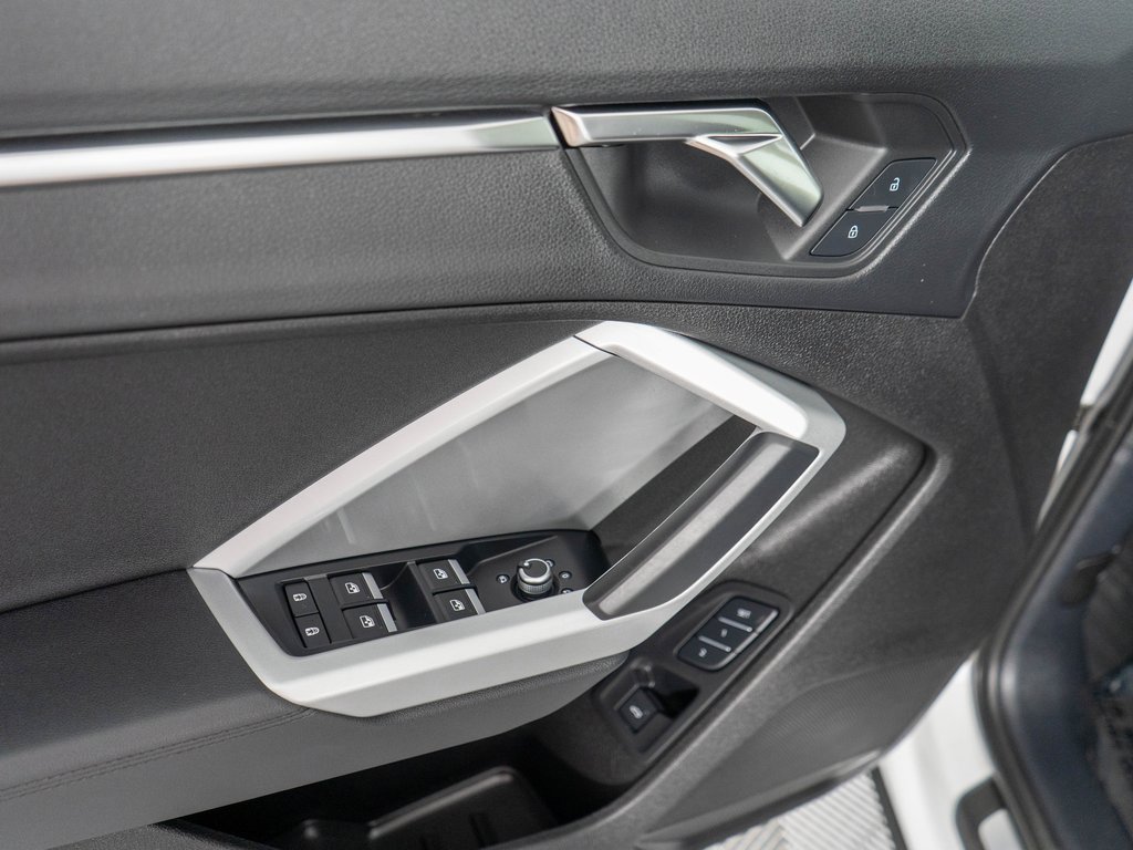 Used 2023 Audi Q3 2.0T Premium image 24