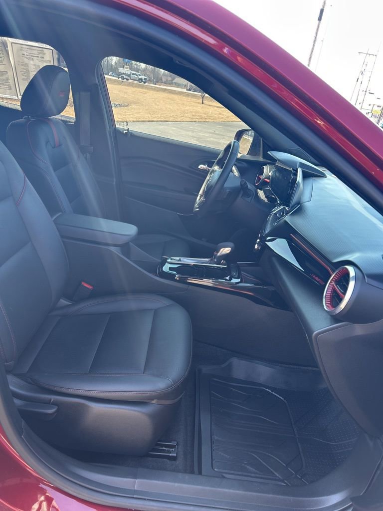 Used 2024 Chevrolet Trax RS w/ Sunroof Package image 44