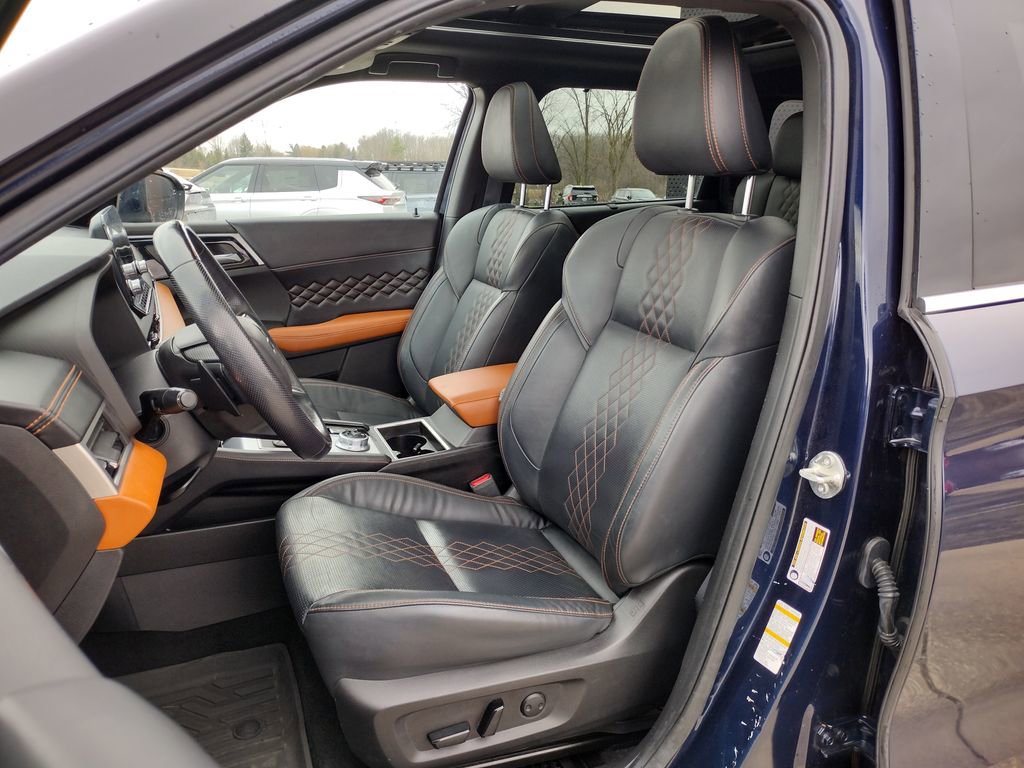 Used 2022 Mitsubishi Outlander SEL image 10