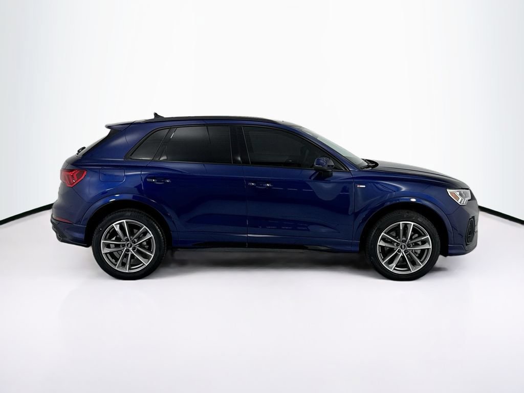 Used 2023 Audi Q3 2.0T Premium Plus AWD/4WD image 4