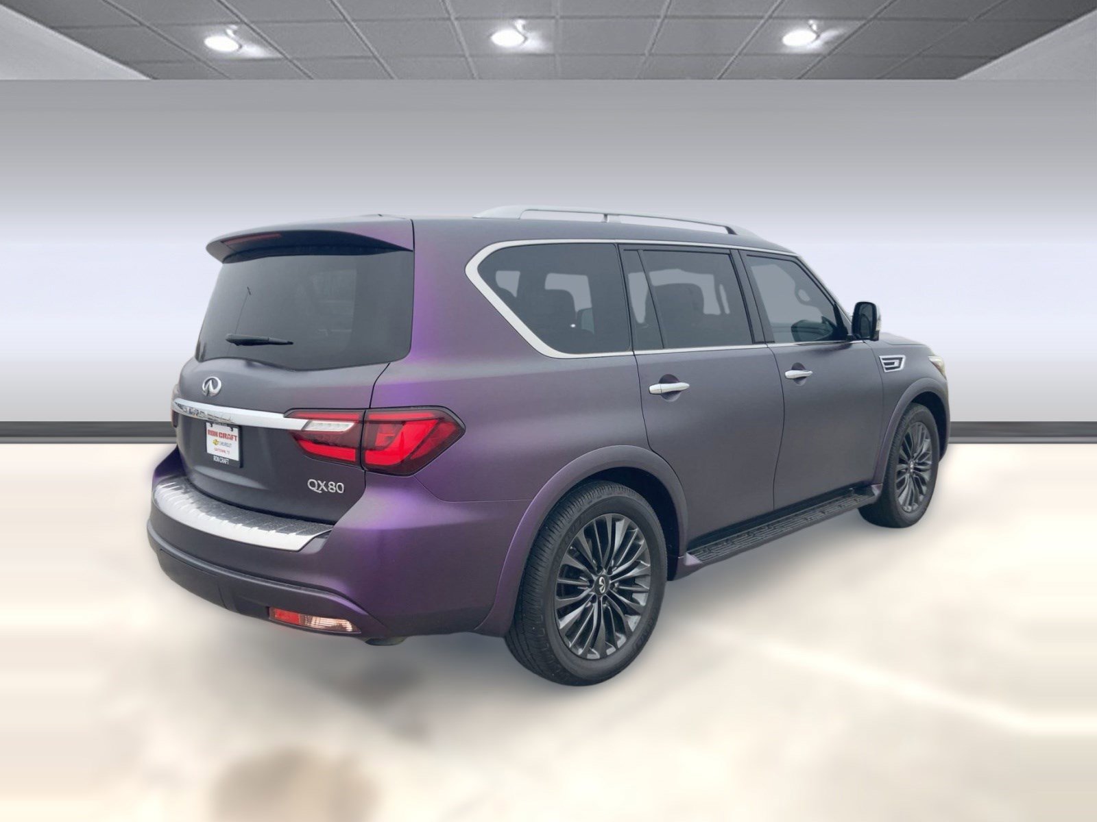 Used 2023 INFINITI QX80 Sensory w/ All-Season Package image 8