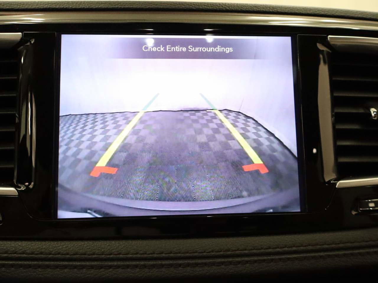 Used 2020 Chrysler Pacifica Limited image 11