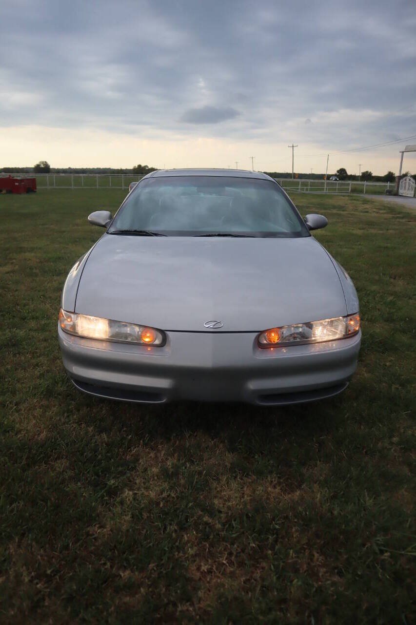 Used 1998 Oldsmobile Intrigue GL FWD image 7