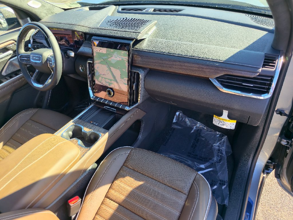 New 2027 GMC Acadia Denali Ultimate AWD/4WD image 29
