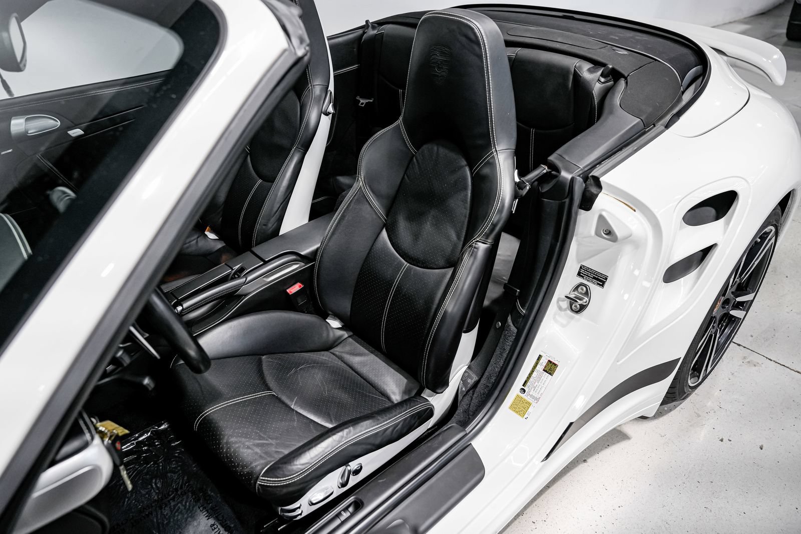 Used 2011 Porsche 911 Turbo S AWD/4WD image 22