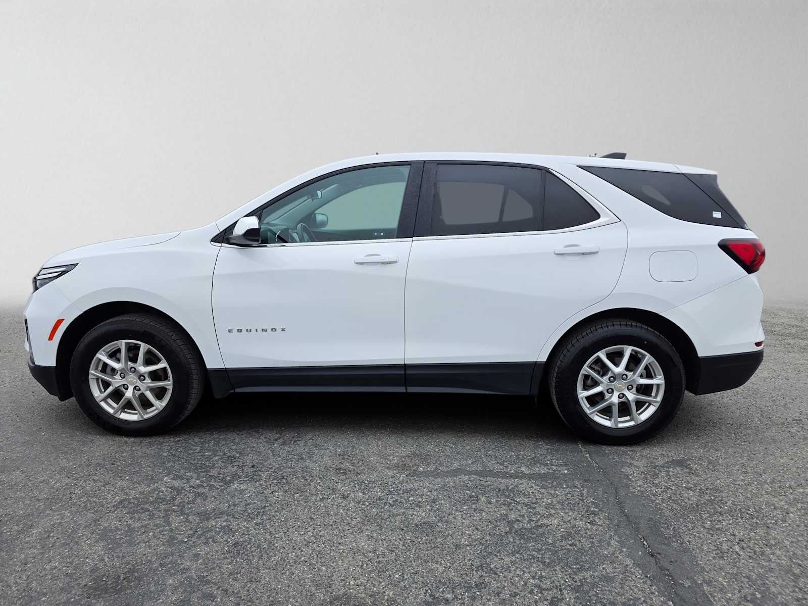Used 2024 Chevrolet Equinox LT AWD/4WD image 6