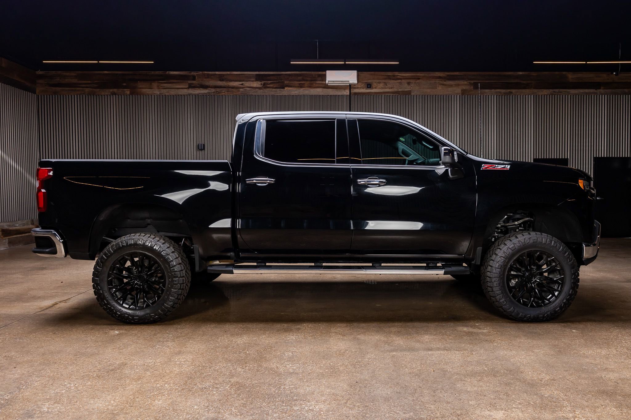 Used 2021 Chevrolet Silverado 1500 LTZ w/ Technology Package image 11