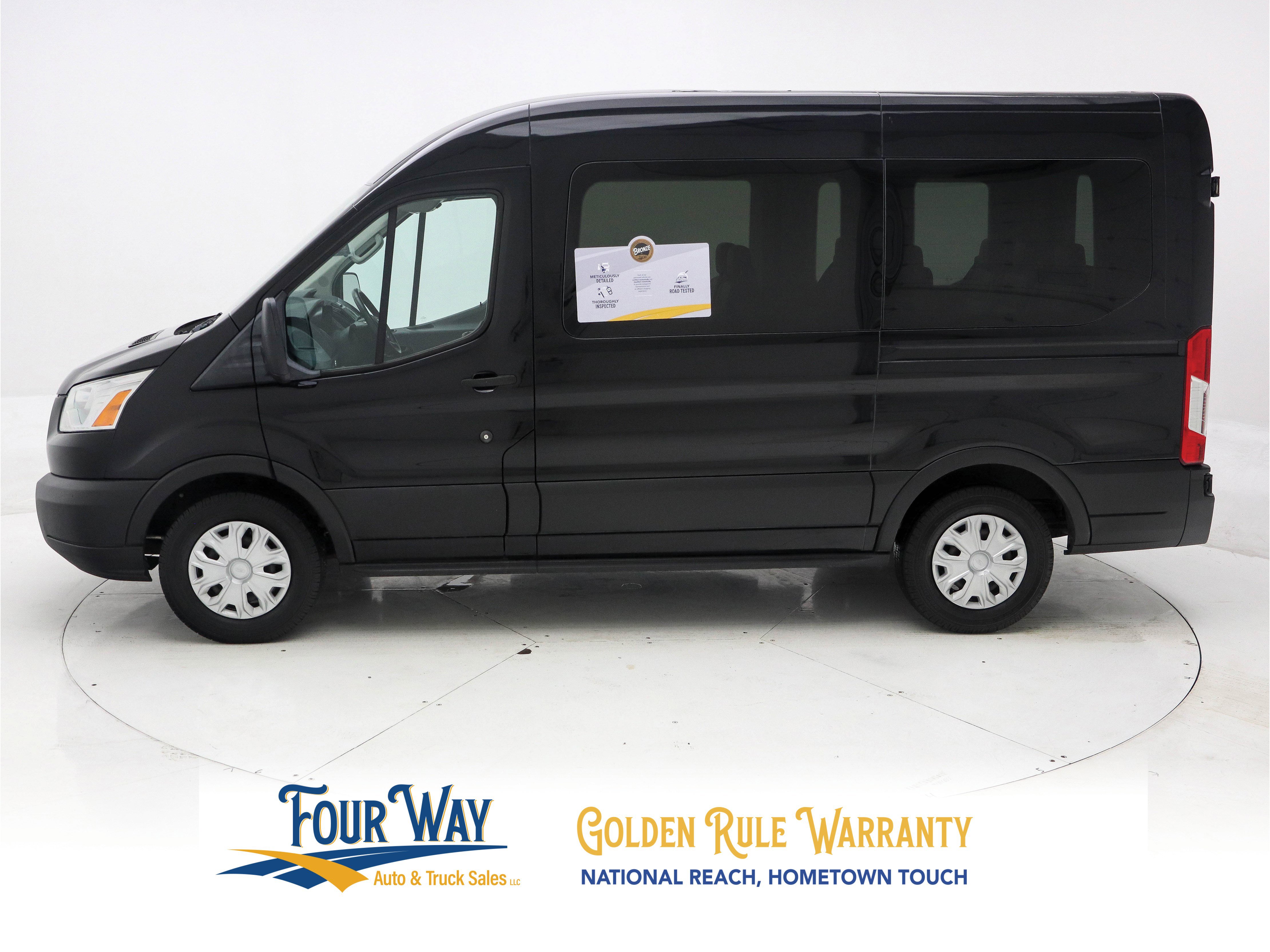 Used 2019 Ford Transit 150 XLT image 7
