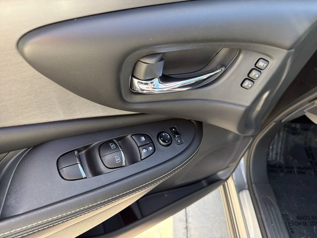 Used 2021 Nissan Murano SL FWD image 18