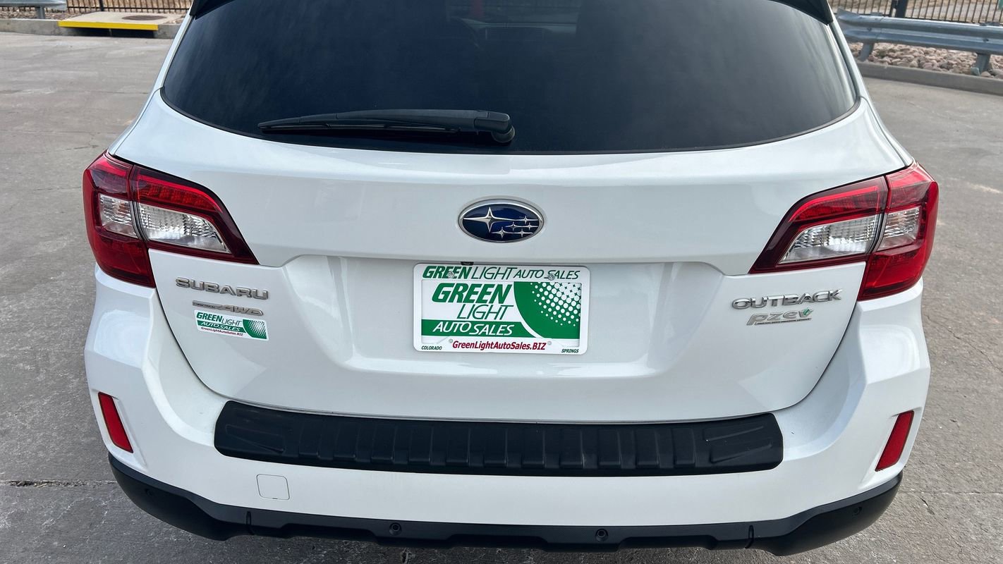 Used 2017 Subaru Outback 2.5i Touring image 14