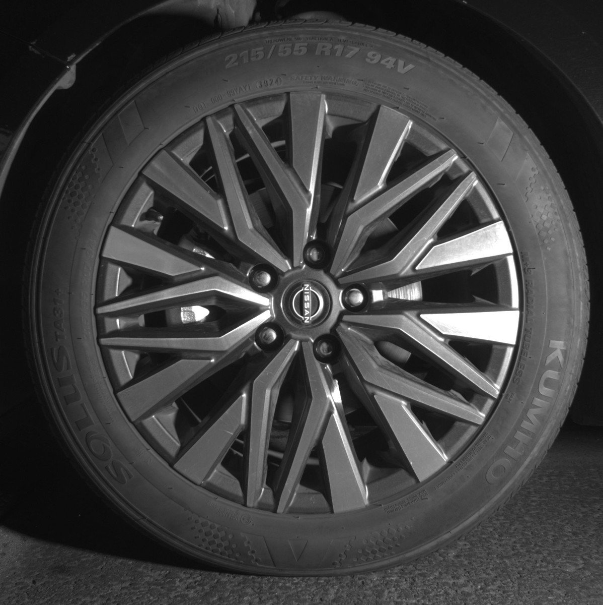 Used 2025 Nissan Altima 2.5 SV image 12