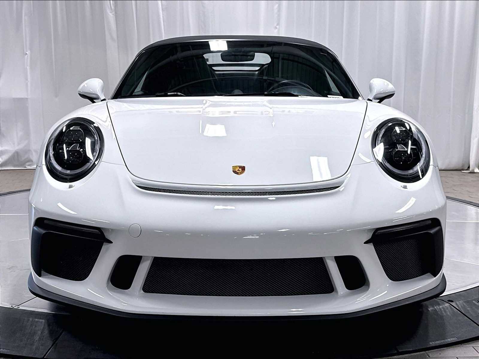 Used 2019 Porsche 911 Speedster RWD image 12