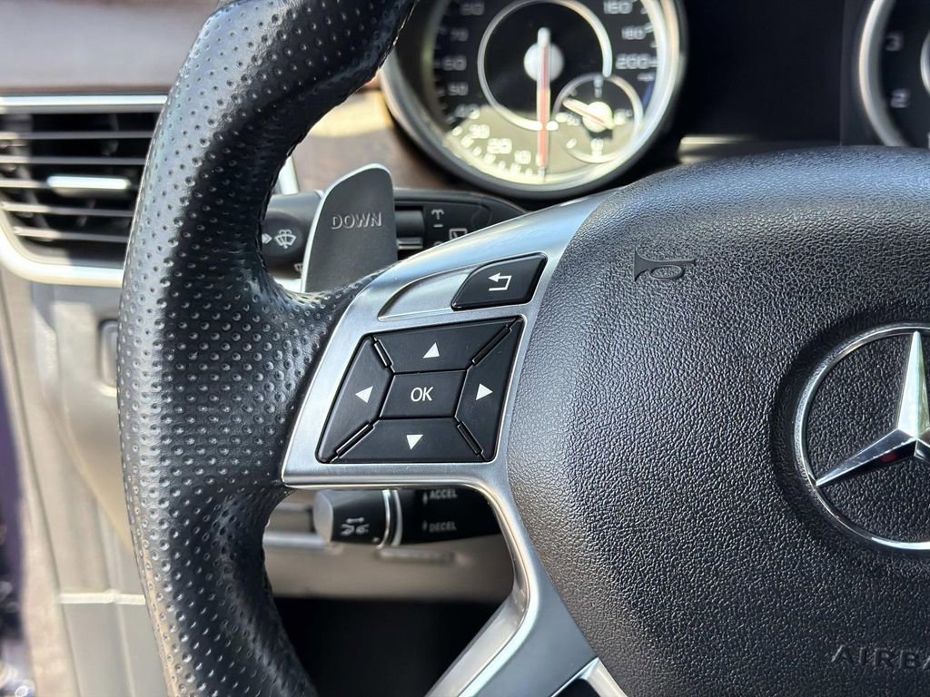 Used 2015 Mercedes-Benz GL 63 AMG 4MATIC image 23