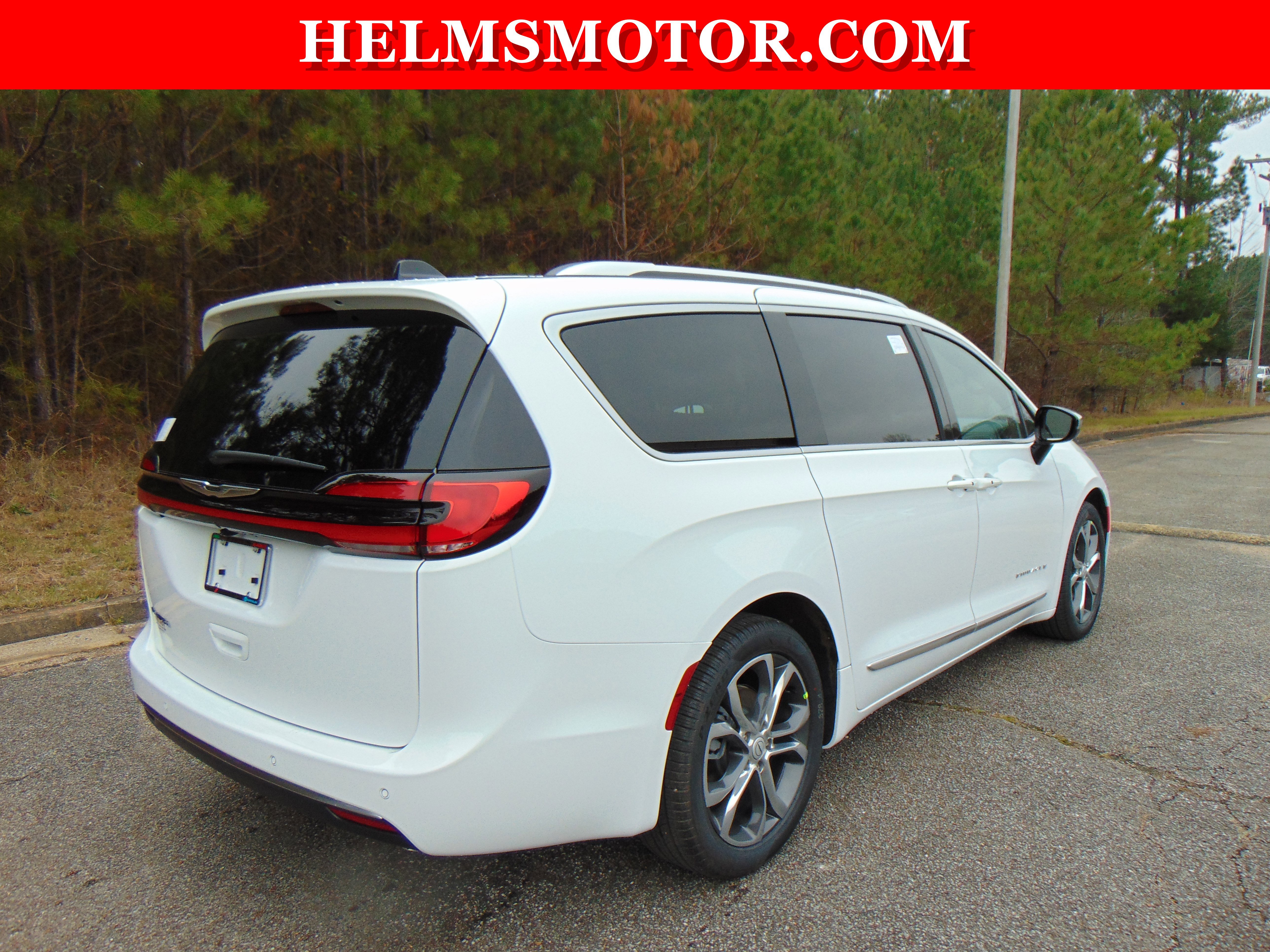 New 2026 Chrysler Pacifica Pinnacle image 19