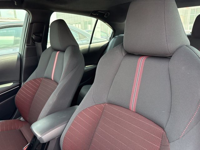 Used 2025 Toyota Corolla SE w/ SE Premium Package FWD image 9