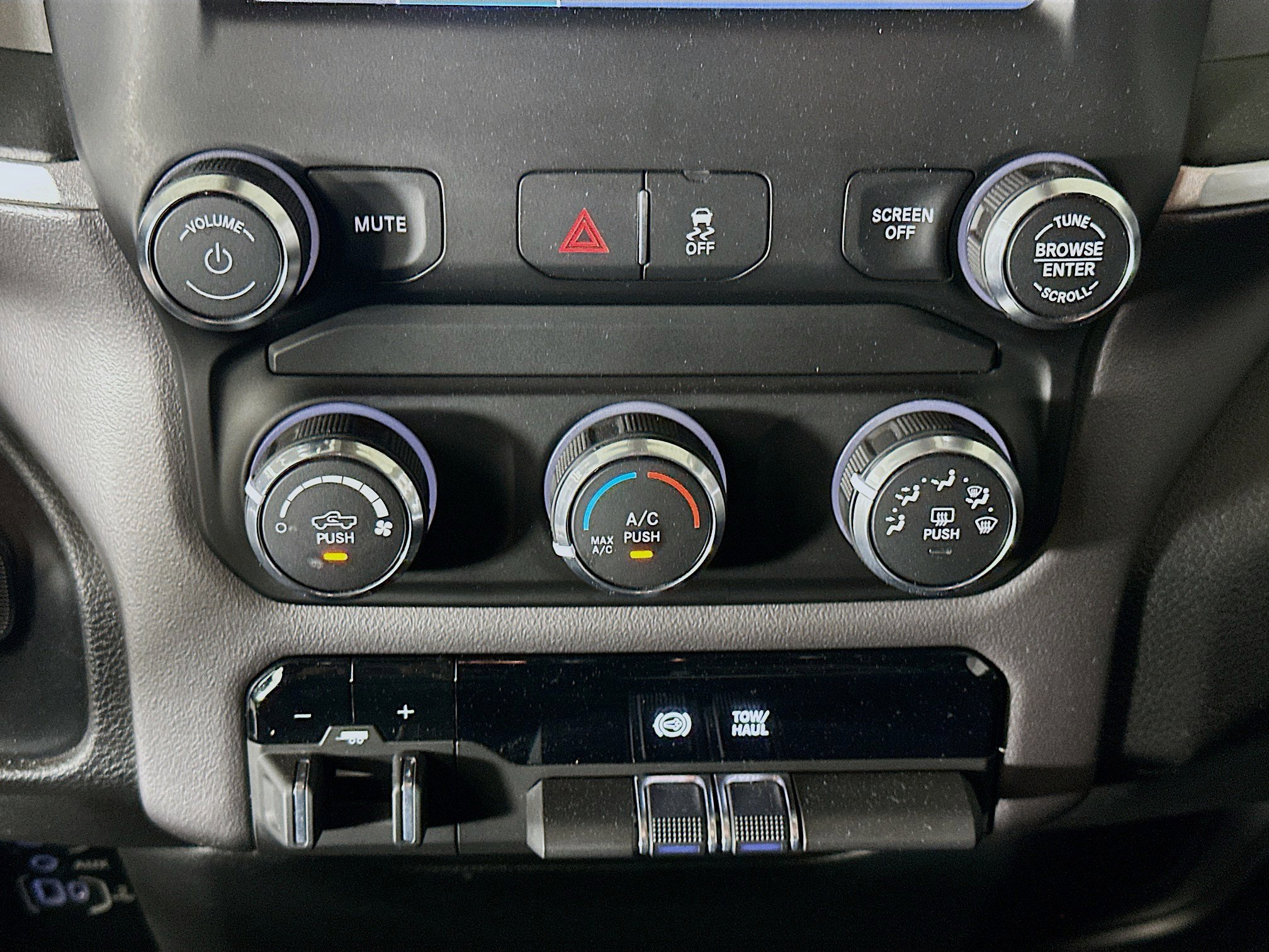 Used 2022 RAM 2500 Big Horn image 22