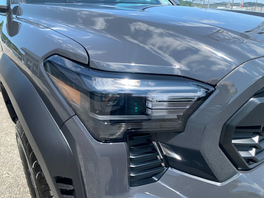 New 2026 Toyota Tacoma TRD Off-Road AWD/4WD image 32