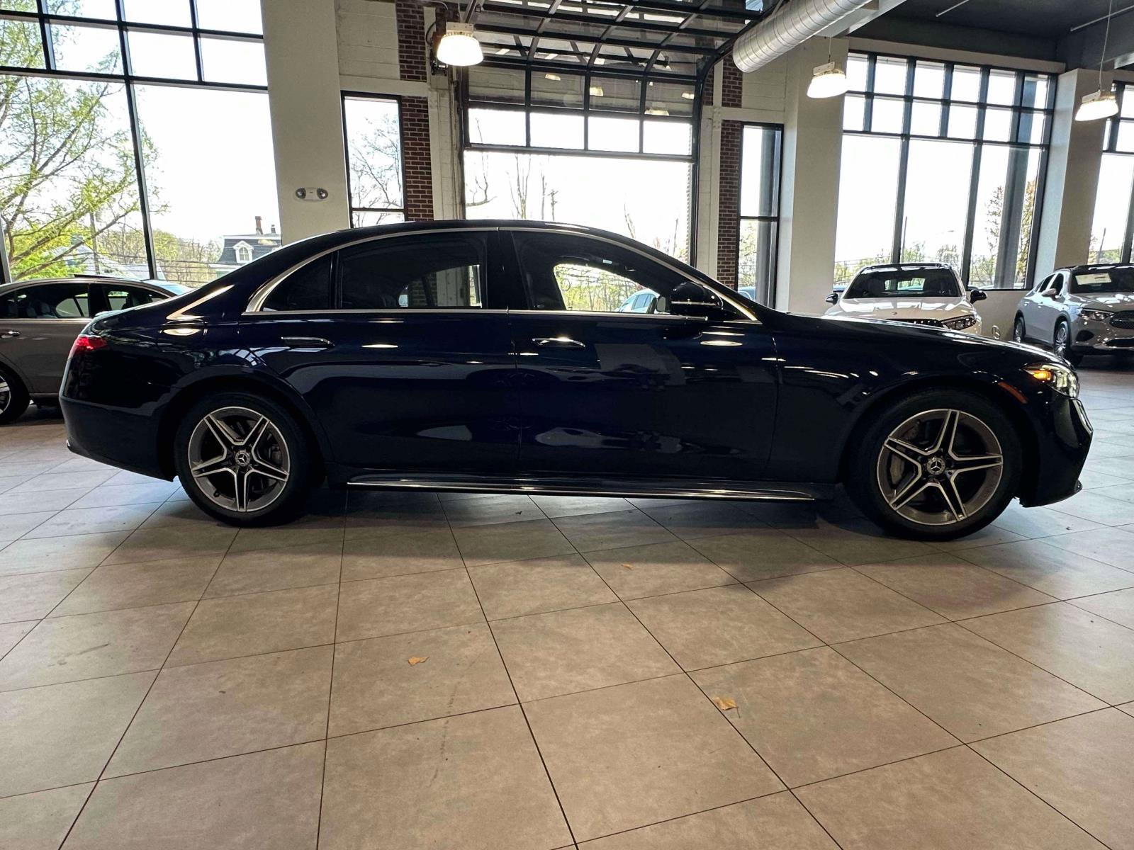 Certified 2022 Mercedes-Benz S 500 4MATIC image 5