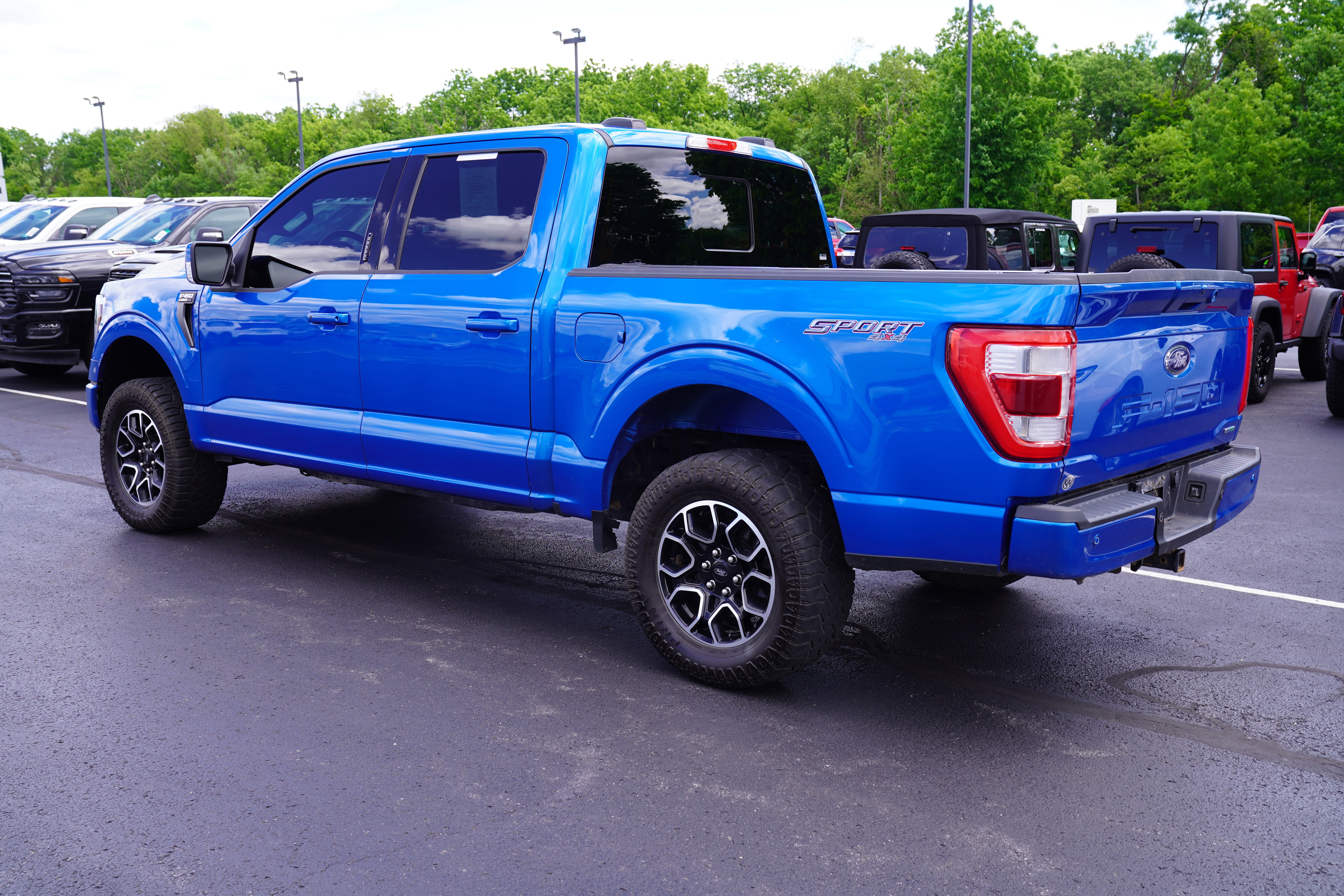 Used 2021 Ford F150 Lariat w/ Equipment Group 502A High AWD/4WD image 8