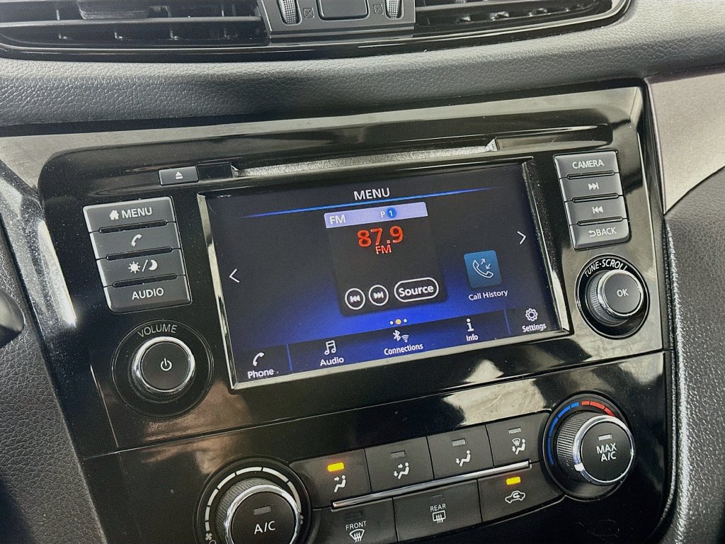 Used 2019 Nissan Rogue Sport S AWD/4WD image 21
